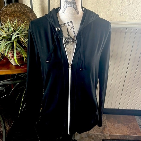 Victoria Sport Tops - Victoria Sport Zip Hoodie